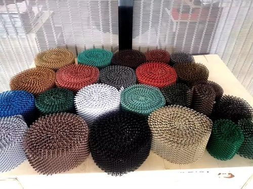 Latest company news about อลูมิเนียมเครื่องประดับโค้ล สาย Mesh Chain Link Screen สําหรับผ้าม่านเพดาน