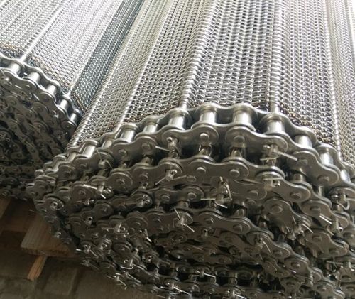 Latest company news about สายพานตาข่ายลวดเชื่อมโยงเกลียวขนาดเล็กพร้อมโซ่ส่งไปที่ชิลี