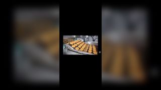 สแตนเลสเตาอบพิซซ่าบันไดการเชื่อมโยงโซ่สายพานลำเลียงลวดตาข่ายแบบแบนเข็มขัดดิ้นสำหรับช็อคโกแลตenrobe,