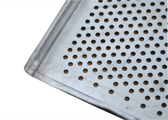 ถาดอบอลูมิเนียมแบบแบนและมีรูพร้อมขอบยกสูง 20 มม